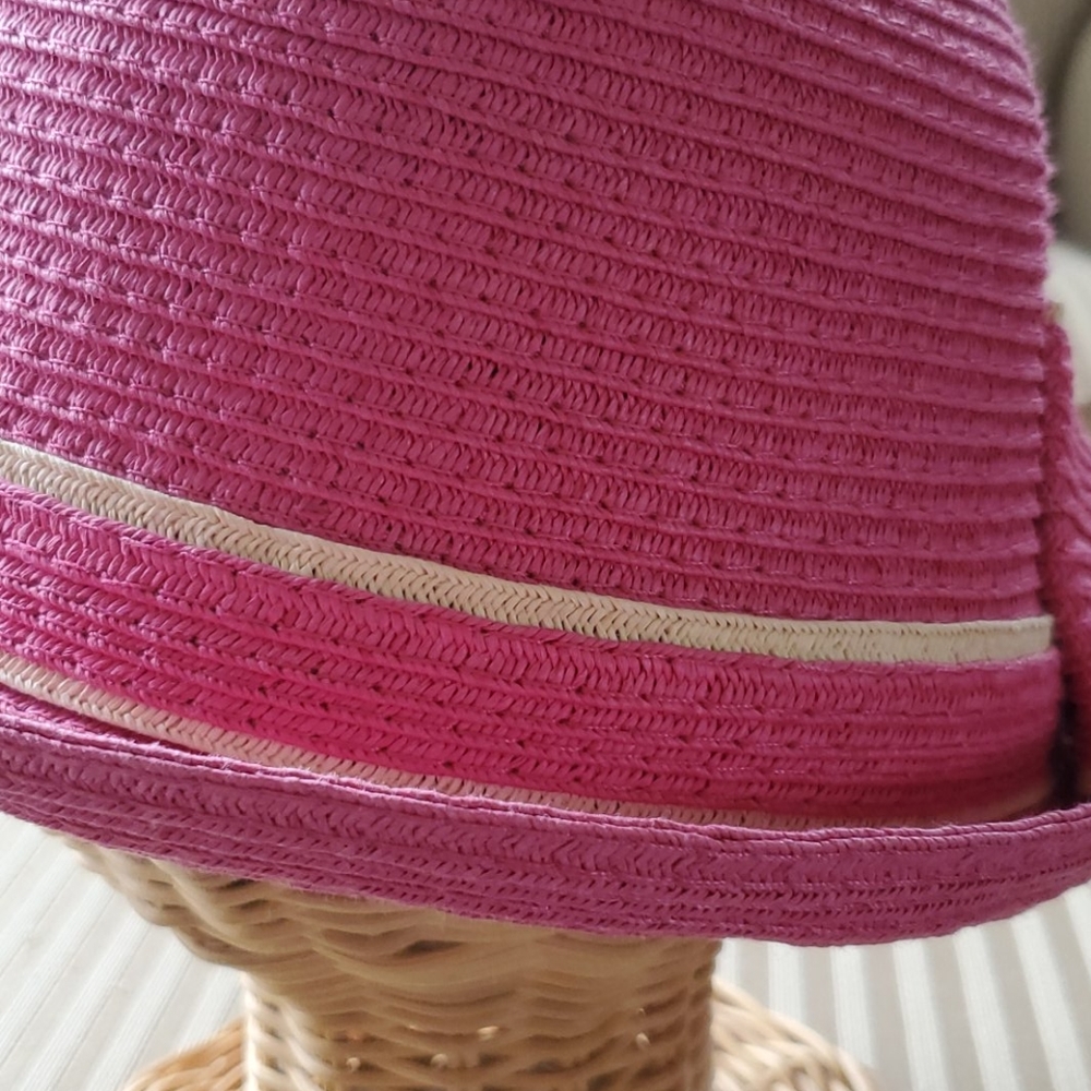 Pink versatile hat - Picture 4 of 4